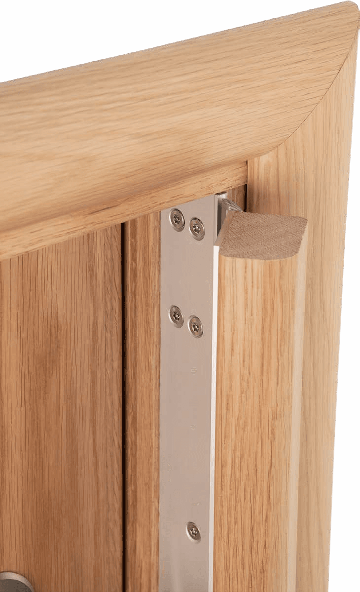 Three-point locking hardwood door stop